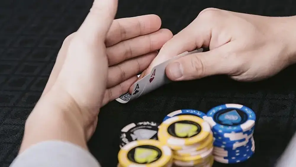 棋牌游戏旅行者：穿越时空，体验不同时代的游戏文化(图1)